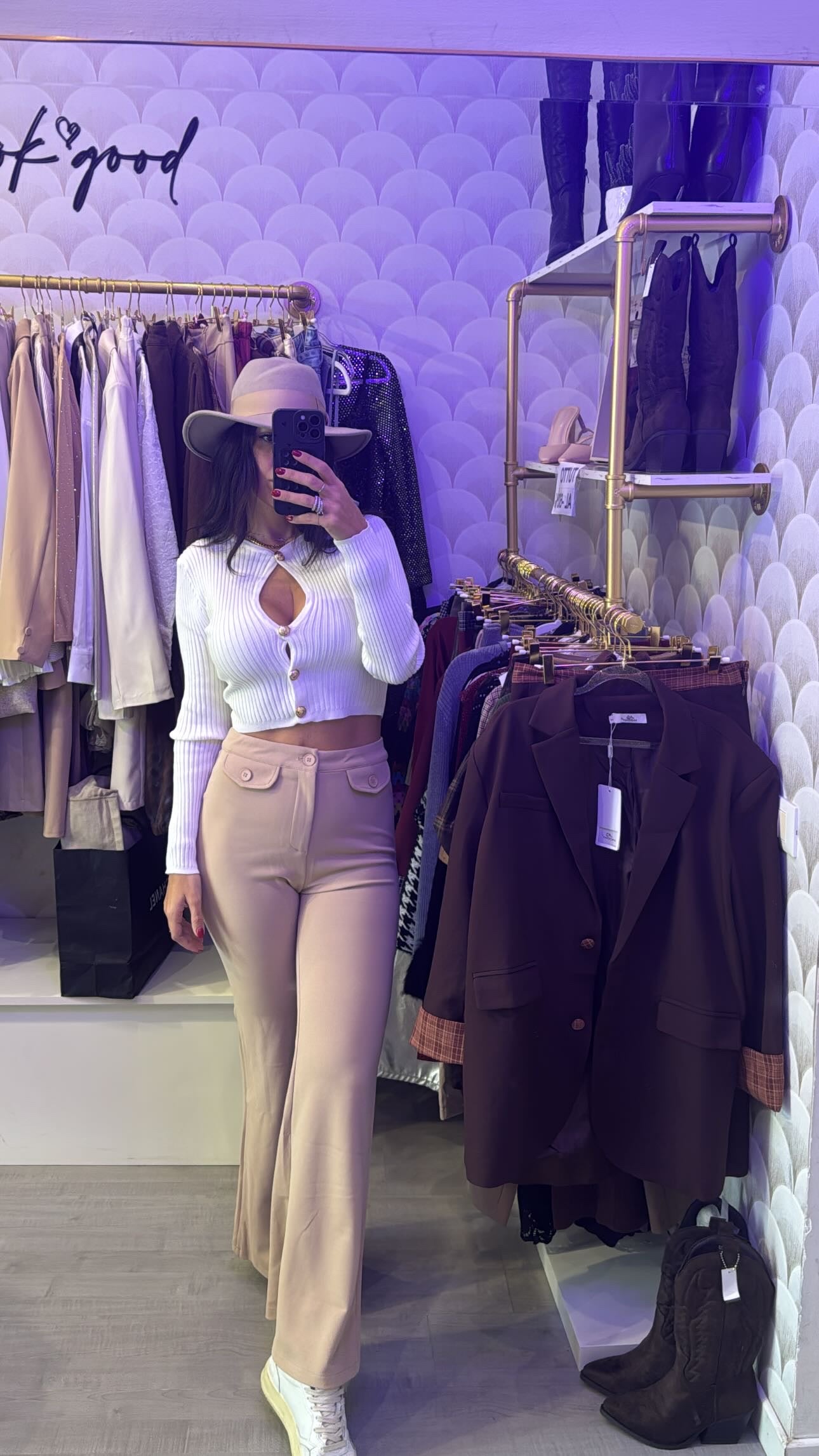 Slim pants