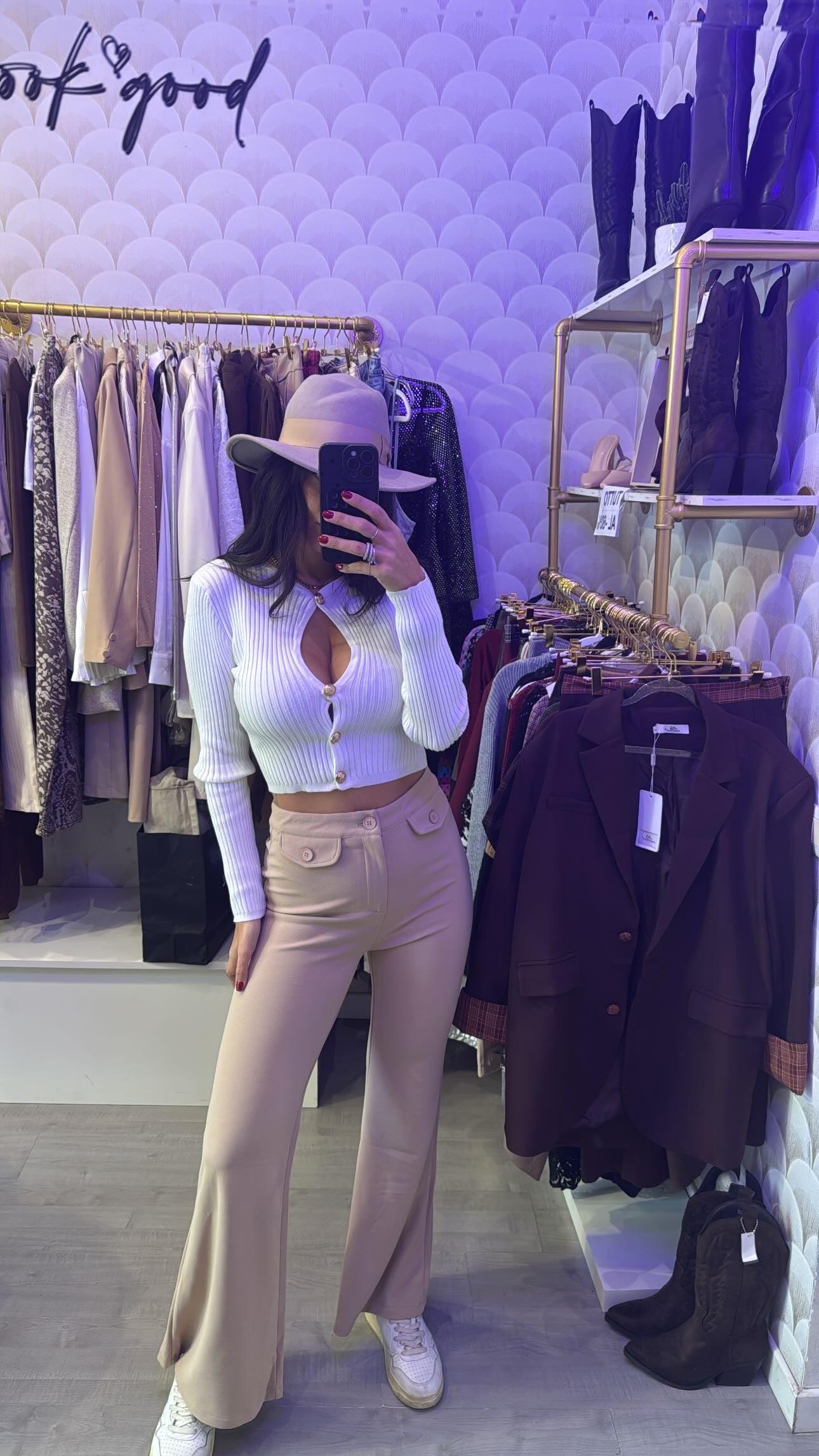 Slim pants