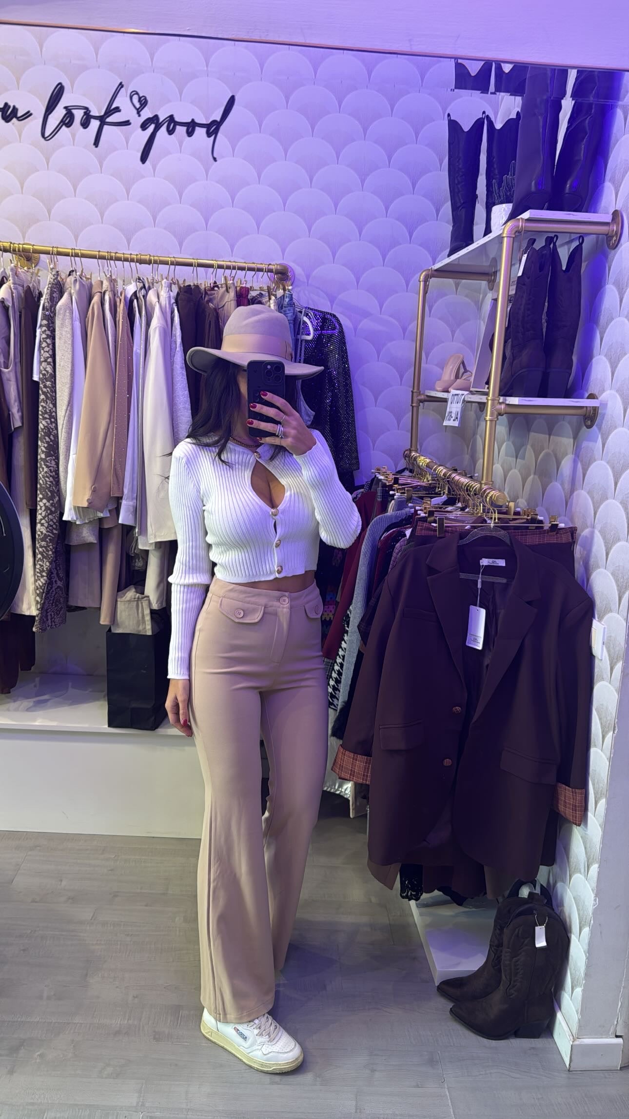 Slim pants